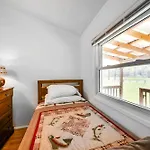 Cozy Huntingdon Escape 19 Mi To Penn State Univ!