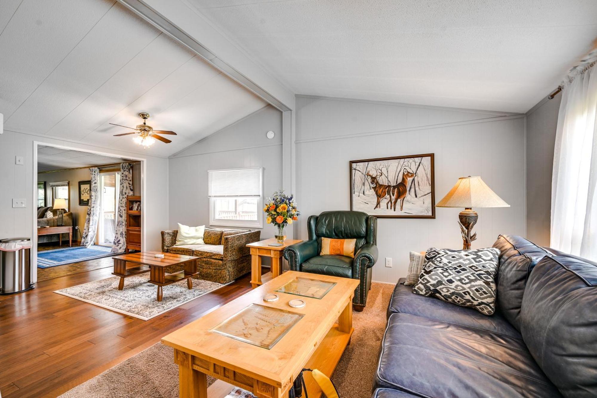 Casa de férias Cozy Escape 19 Mi To Penn State Univ! Huntingdon